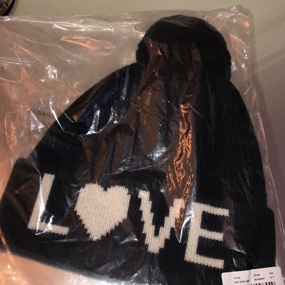 ❤️SOLD❤️Cashmere Beanie - Picture 2 of 2